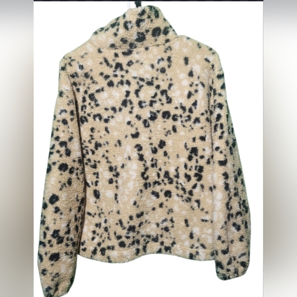 The LOFT XS Oversized PTP 21 Cozy Black and Cream Fleece Jacket - Picture 4 of 4